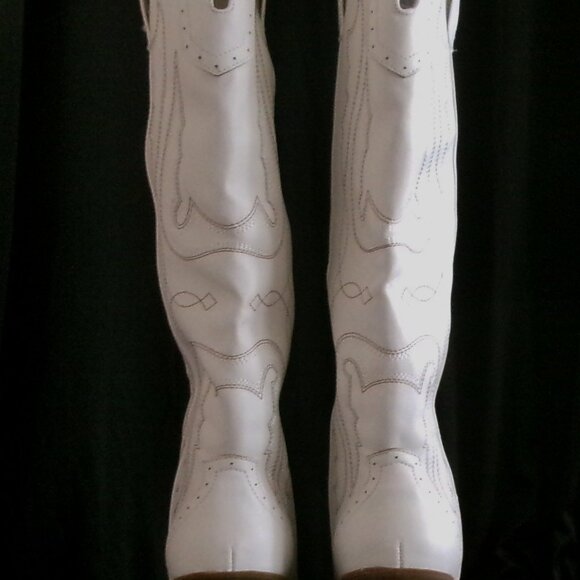 NIB, KOHLS BRAND, WOMEN'S KNEE HIGH, WHITE COWGIRL BOOTS, SIZE 7 1/2 - Picture 4 of 6